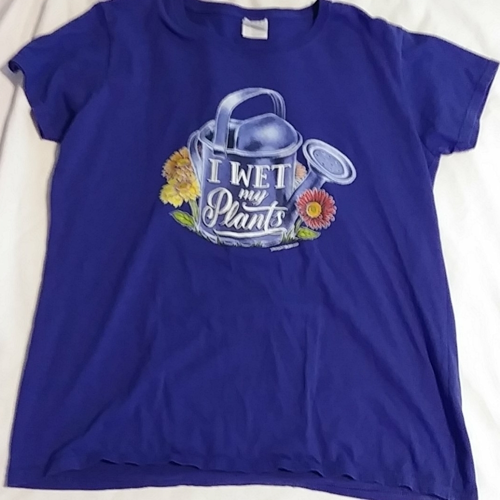 Gildan womens t shirt